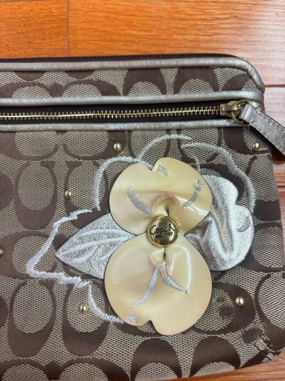 Coach Vintage Y2K Signature Khaki Canvas Flower Applique Double Zip Clutch